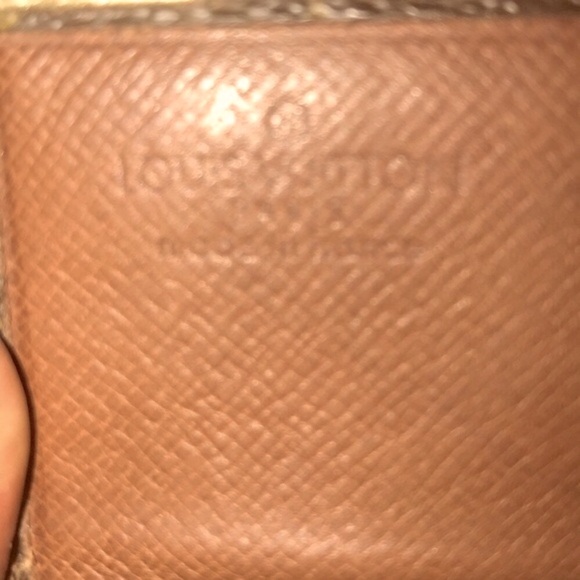 Louis Vuitton Vintage Monogram Portefeiulle Tresor with Gold Trim Edges - Picture 4 of 15